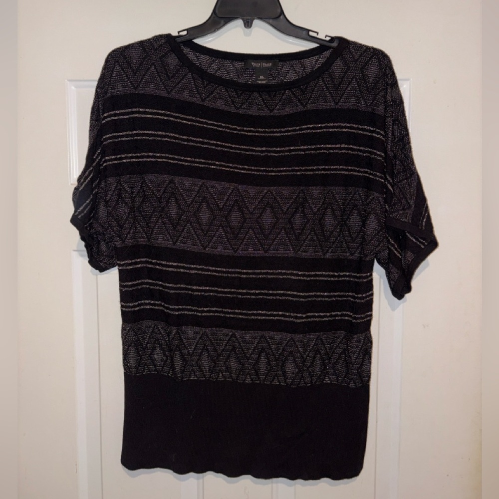 White House Black Market WHBM Black/Metallic Short Sleeve Lightweight Sweater